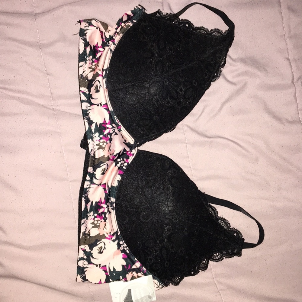 Lace bralette NWT